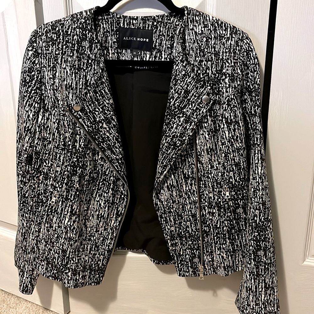 Alice Hope short black and white line dress blazer